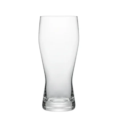 Pilsner beer glass 430–620 ml on white background.
