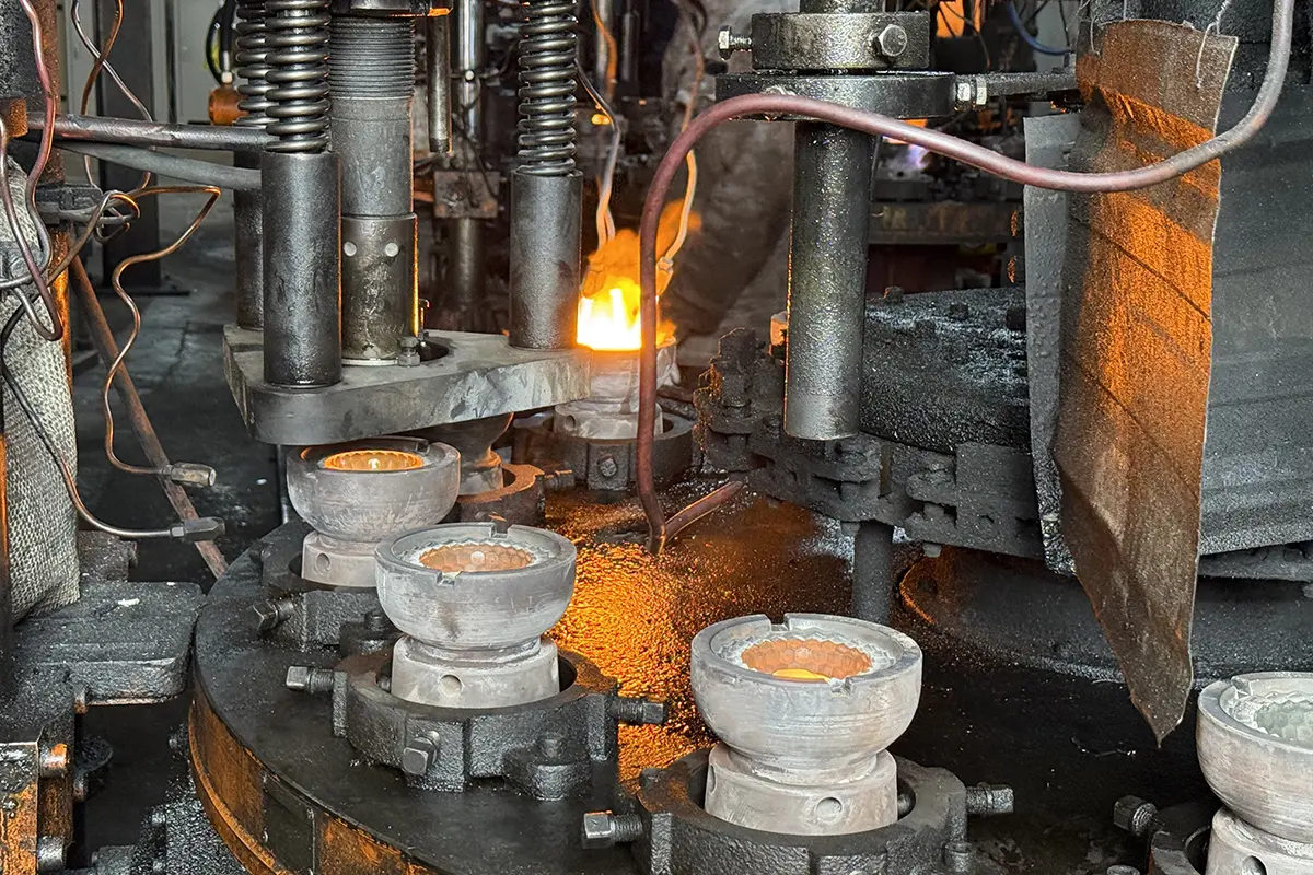 Machine pressed glass production in the factory