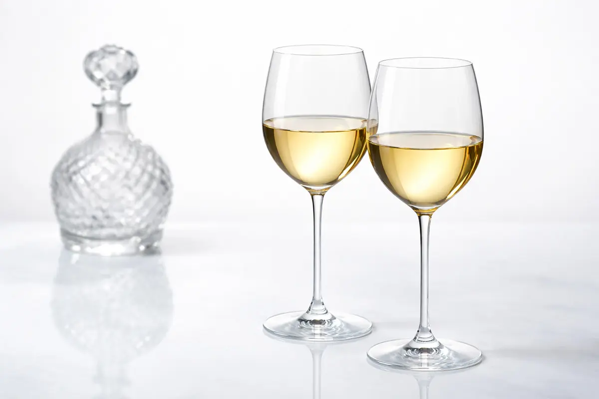Lead-free crystal glass material used for premium stemware and elegant drinkware