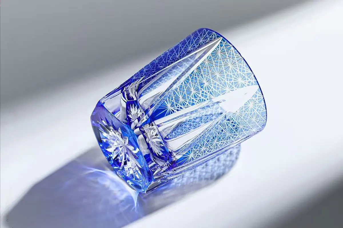 Faceted cut glass detail for premium decorative glassware finishing